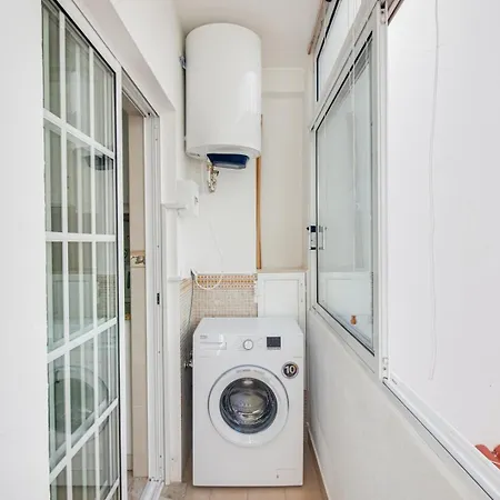 Cozy 5min Ocean View Ac Wi Fi * البوفيرا