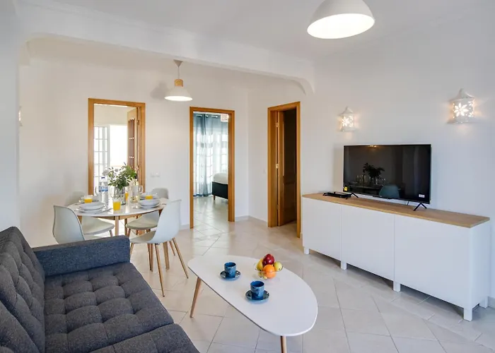 Cozy 5min Ocean View Ac Wi Fi Apartment